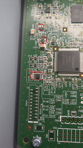 roland_v-4ex_3_highlighted_LDOs